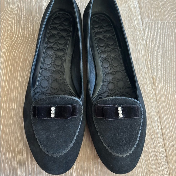 Coach Black Flats with Velvet Bows & Quilted Insole Size 8 EUC - Picture 2 of 8